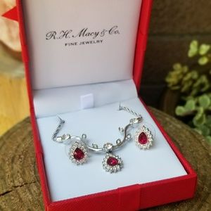 💕GORGEOUS💥 necklace with matching earrings